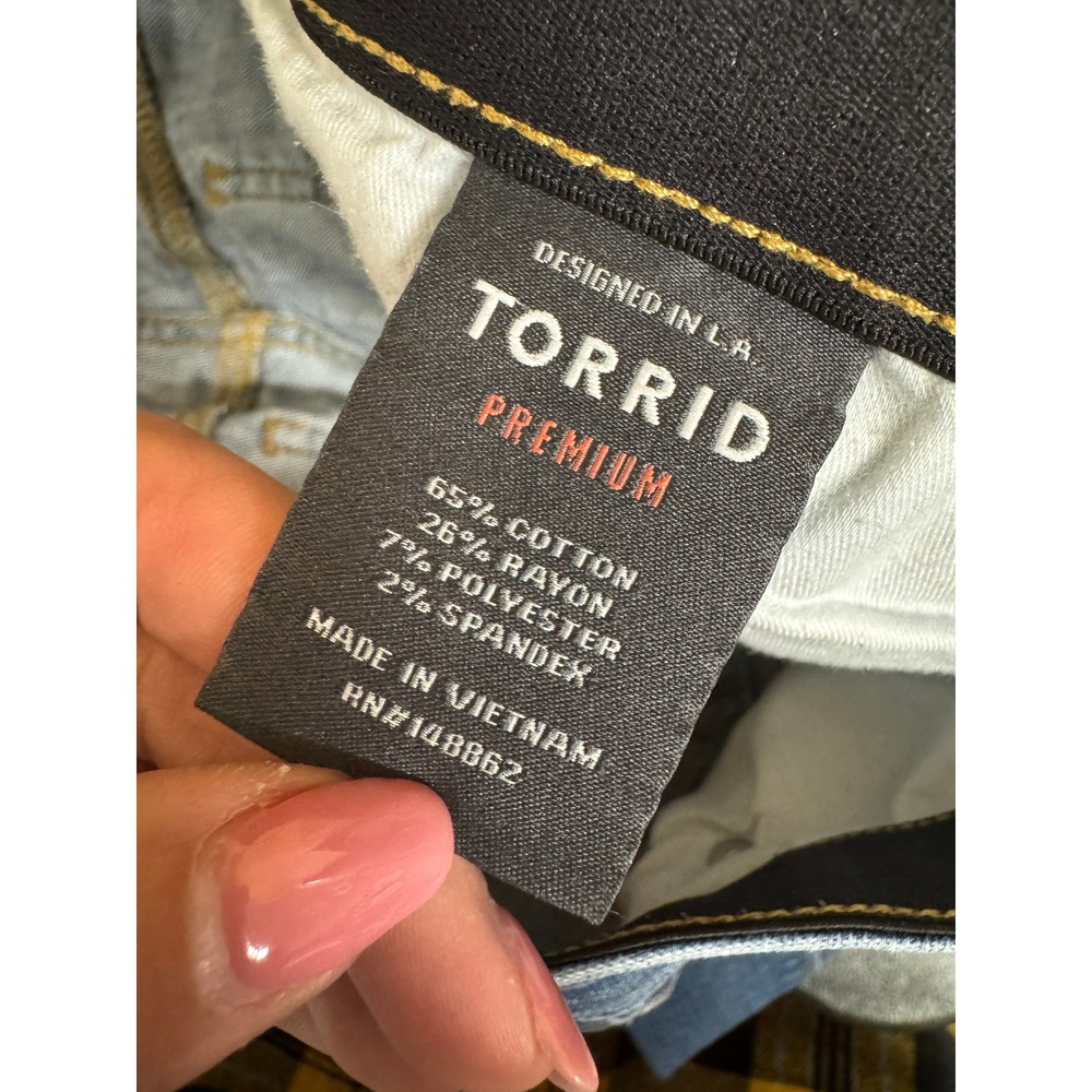 Torrid Premium Sky High Skinny Jeans Medium Wash Blue Denim 16 Stretch - Picture 6 of 7